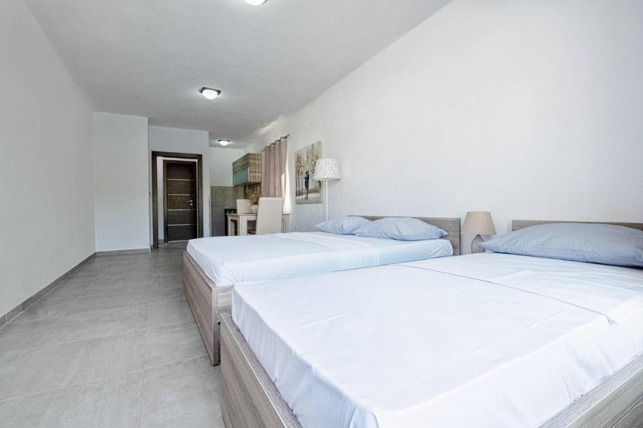 Apartmani Divna 네움 외부 사진
