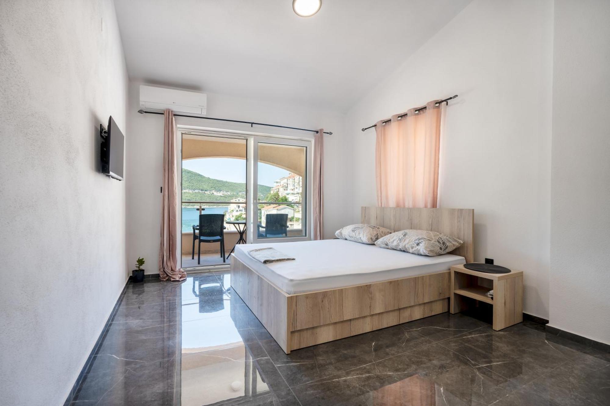 Apartmani Divna 네움 외부 사진