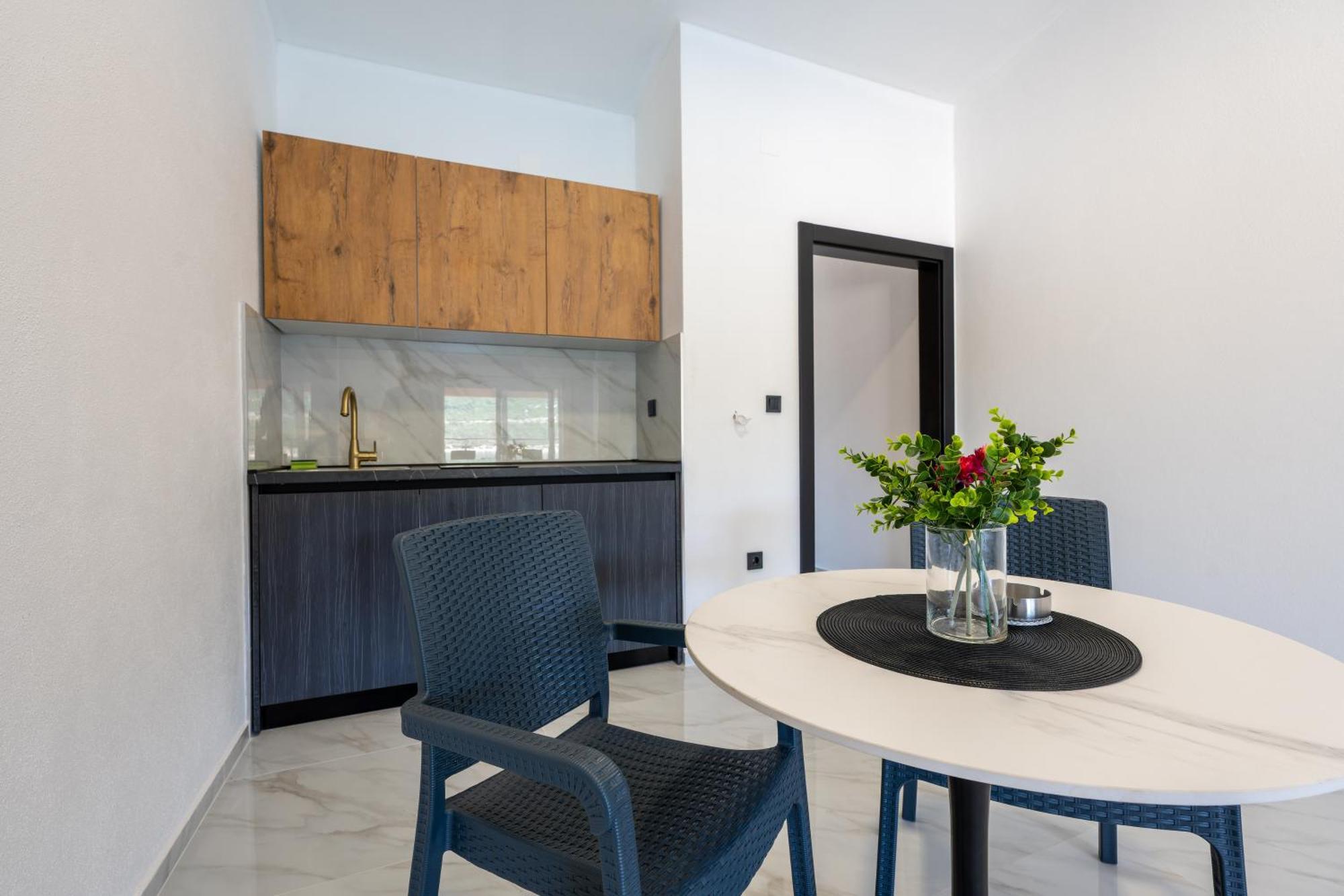 Apartmani Divna 네움 외부 사진