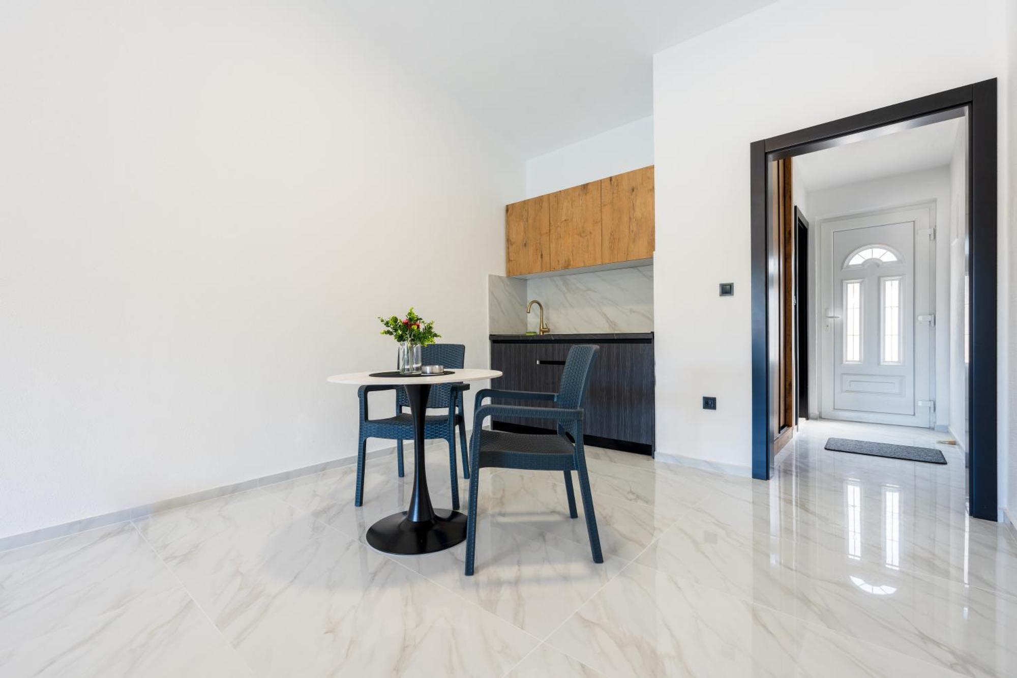Apartmani Divna 네움 외부 사진