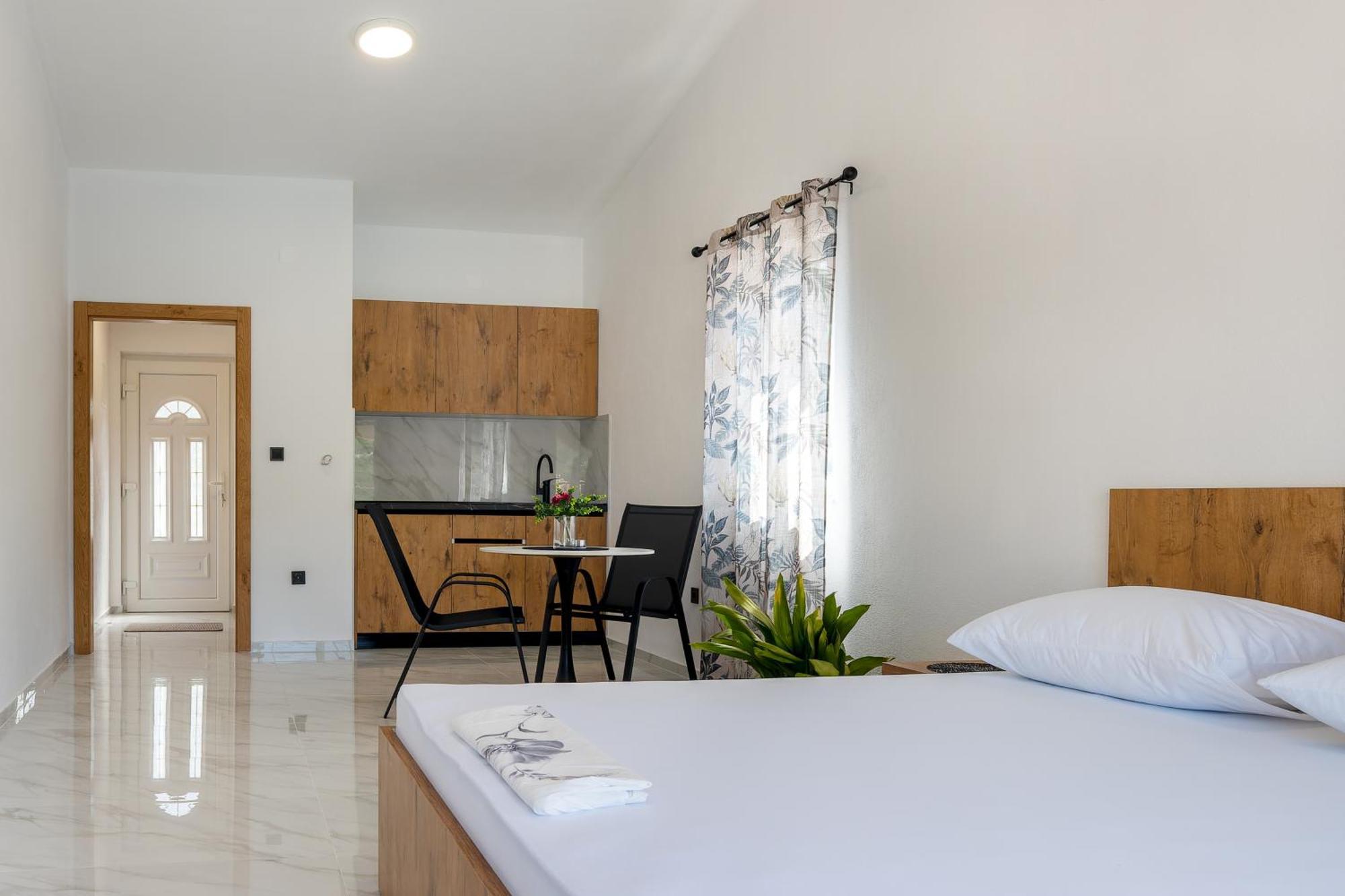 Apartmani Divna 네움 외부 사진